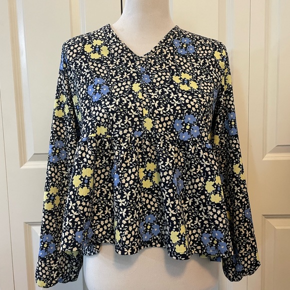 LOFT Tops - Beautiful Loft Multi Color Flower Long Sleeves Women size XS